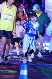 BIB: 4265, 3743
                            <button type="button" onclick="openModal(26261966)" class="btn btn-primary btn-sm float-right btn-popup" data-toggle="modal" data-target=".modal-high-quality">
                        <i class="fas fa-shopping-cart"></i> Add to Cart
                    </button>
                                            <button type="button" onclick="isThisMe(26261966, true)" class="btn btn-success btn-sm float-right btn-popup btn-isme hidden" data-toggle="tooltip" data-placement="bottom" title="นี่คือรูปของคุณใช่ไหม คลิกที่นี่เพื่อเอาเข้าอัลบั้ม">
                        <i class="fas fa-plus"></i> Add to album
                    </button>
                    <button type="button" onclick="isThisMe(26261966, false)" class="btn btn-warning btn-sm float-right btn-popup btn-isnotme hidden">
                        <i class="fas fa-ban"></i> Remove from album
                    </button>